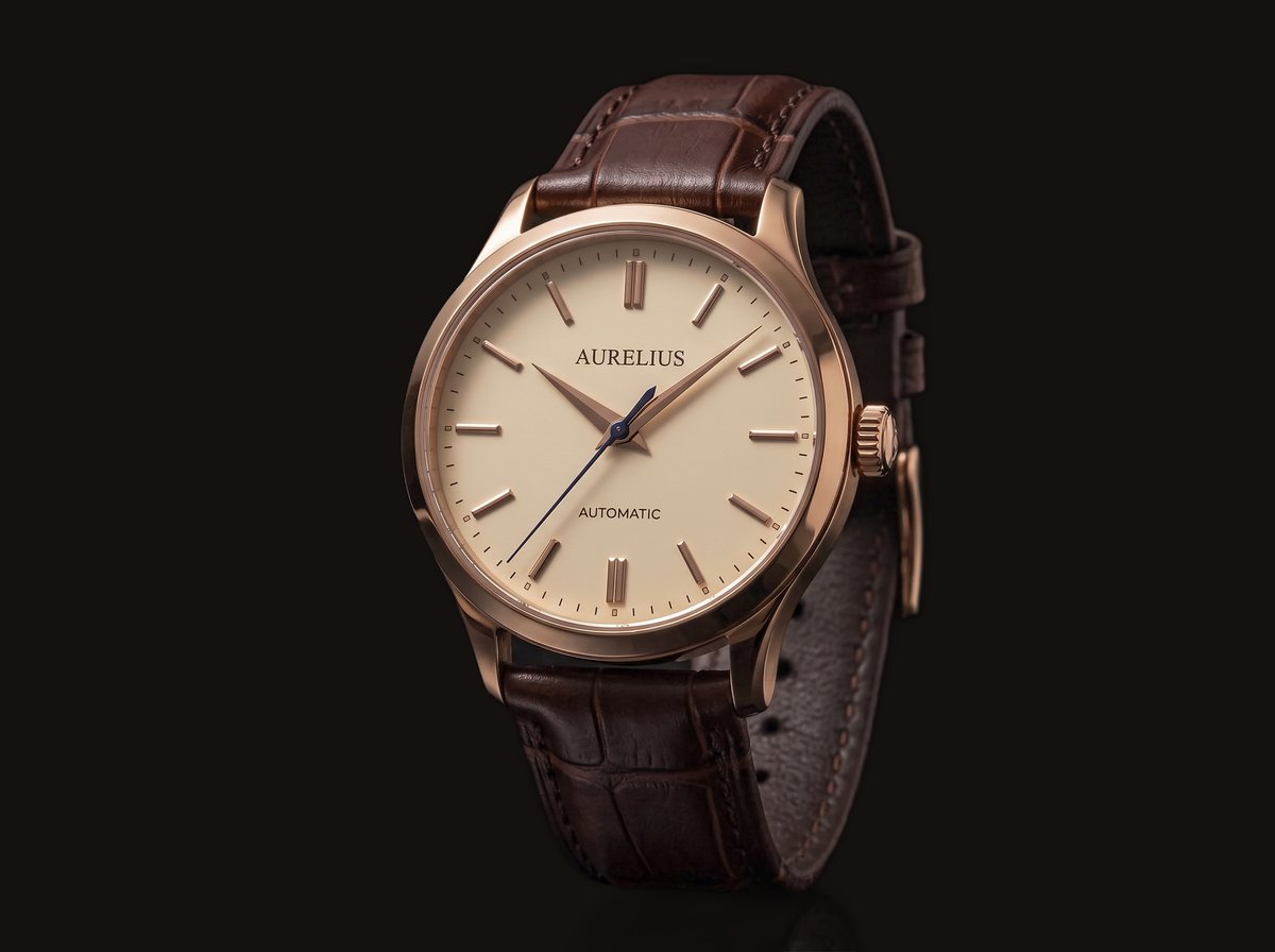 Aurelius Heritage with ivory dial on calfskin leather strap